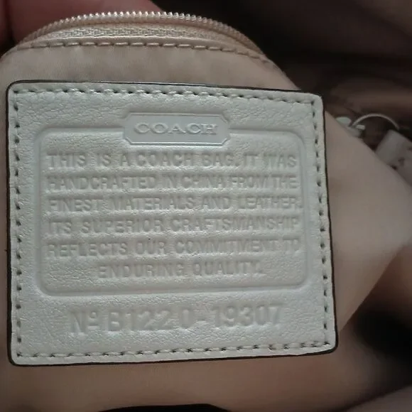 Coach   - Picture 6 of 9